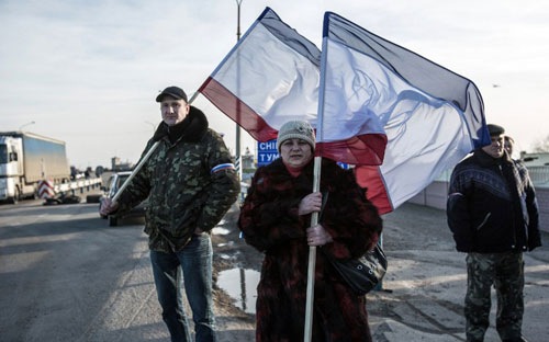 Đức c&aacute;o buộc Nga &ldquo;th&ocirc;n t&iacute;nh&rdquo; Crimea